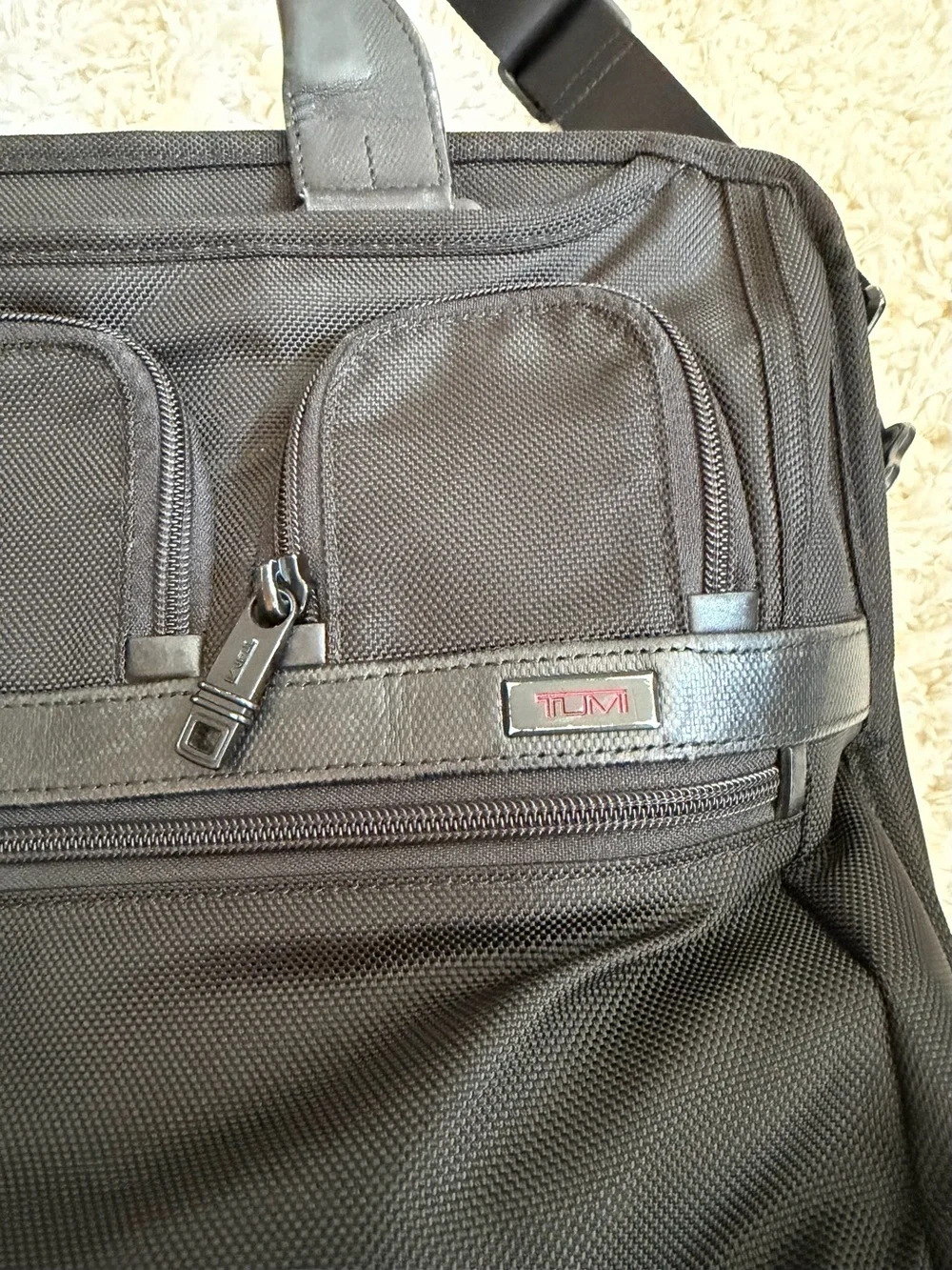 Tumi Black Men's Briefcase with Shoulder Strap
